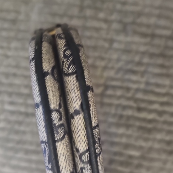 💛HOST PICK💛 Vintage Gucci Women's Cross Body - Missing Strap - Picture 7 of 11